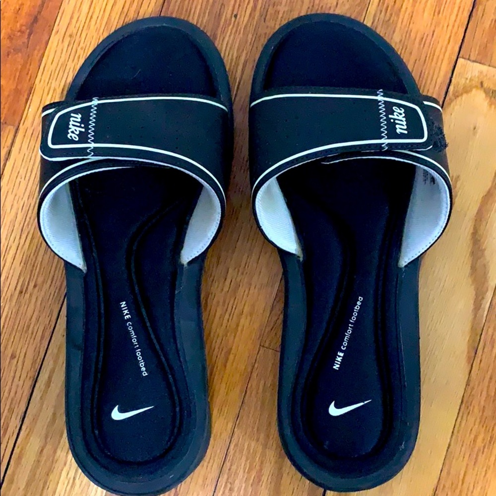 Nike slides